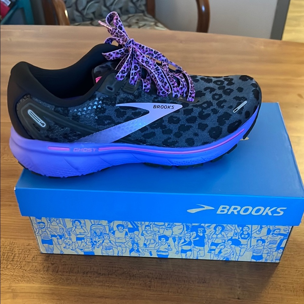 Brooks Women's Leopard Print Running Shoes - Black and Purple